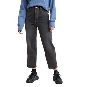Levi’s Ribcage Straight Ankle Jeans